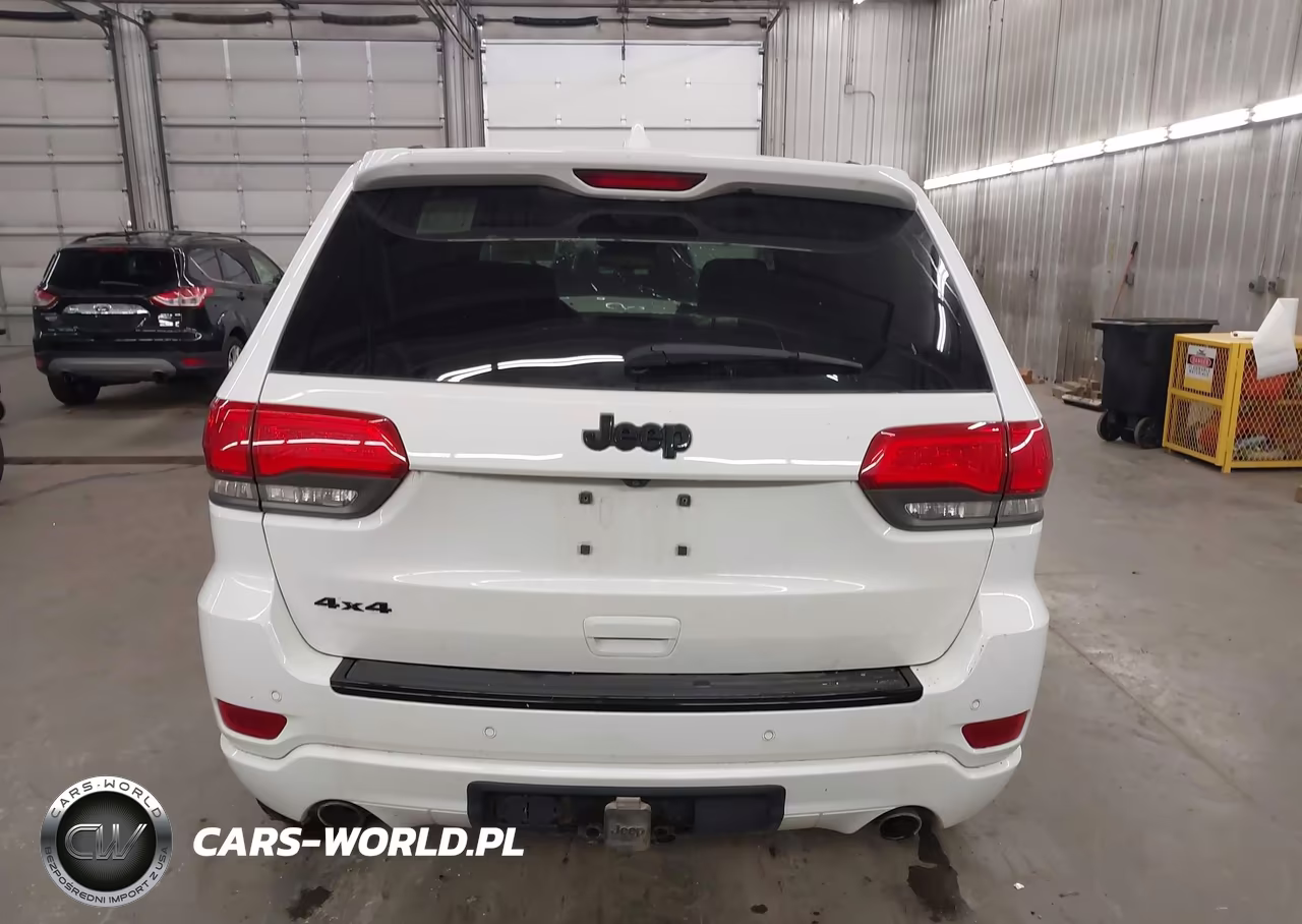 2015 Jeep Grand Cherokee Altitude VIN:1C4RJFAG5FC720680 - 17