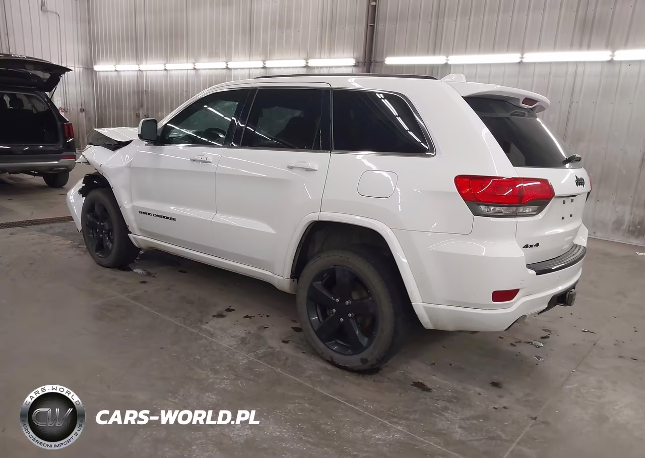 2015 Jeep Grand Cherokee Altitude VIN:1C4RJFAG5FC720680 - 3