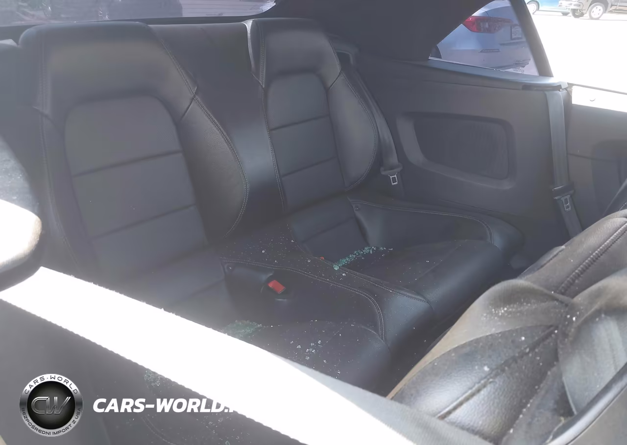 2019 Ford Mustang Ecoboost Premium VIN:1FATP8UH7K5170259 - 8