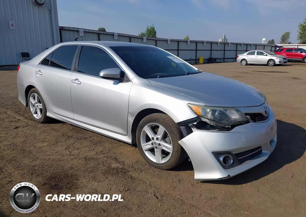 2012 Toyota Camry Se – zdjęcie 1 z 19