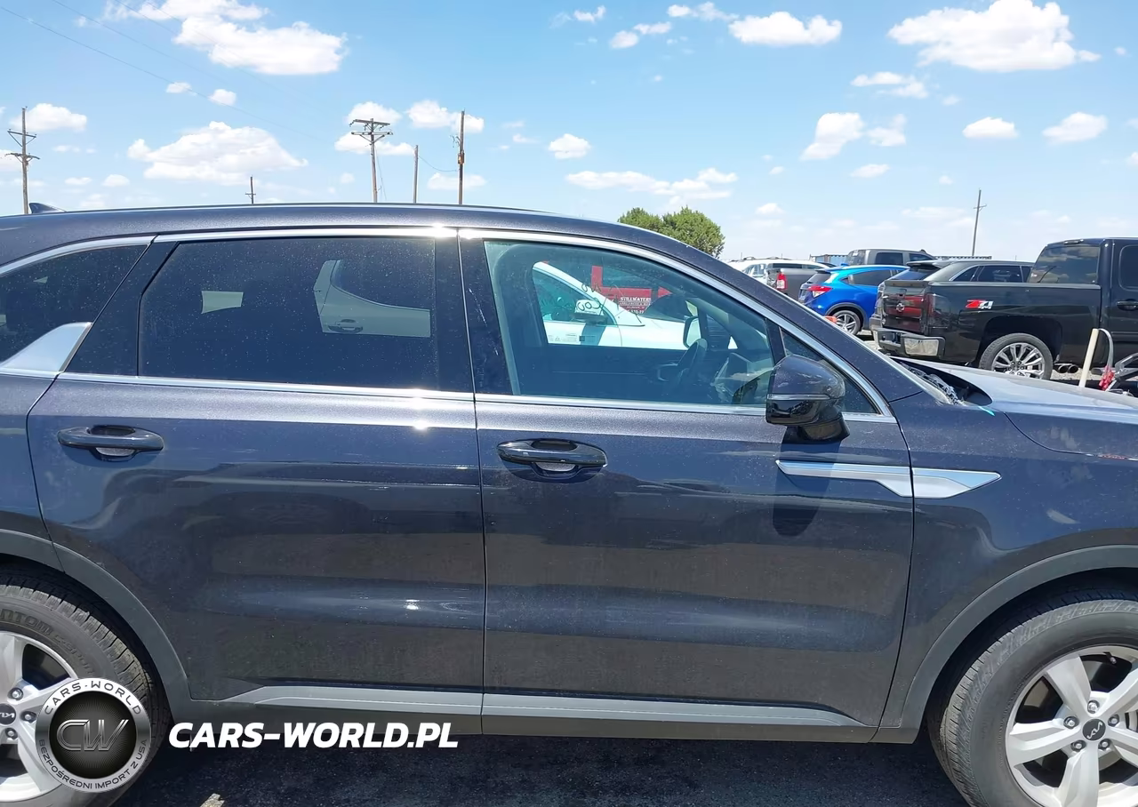 2025 Kia Sorento Lx VIN:5XYRG4JC1SG359275 - 13