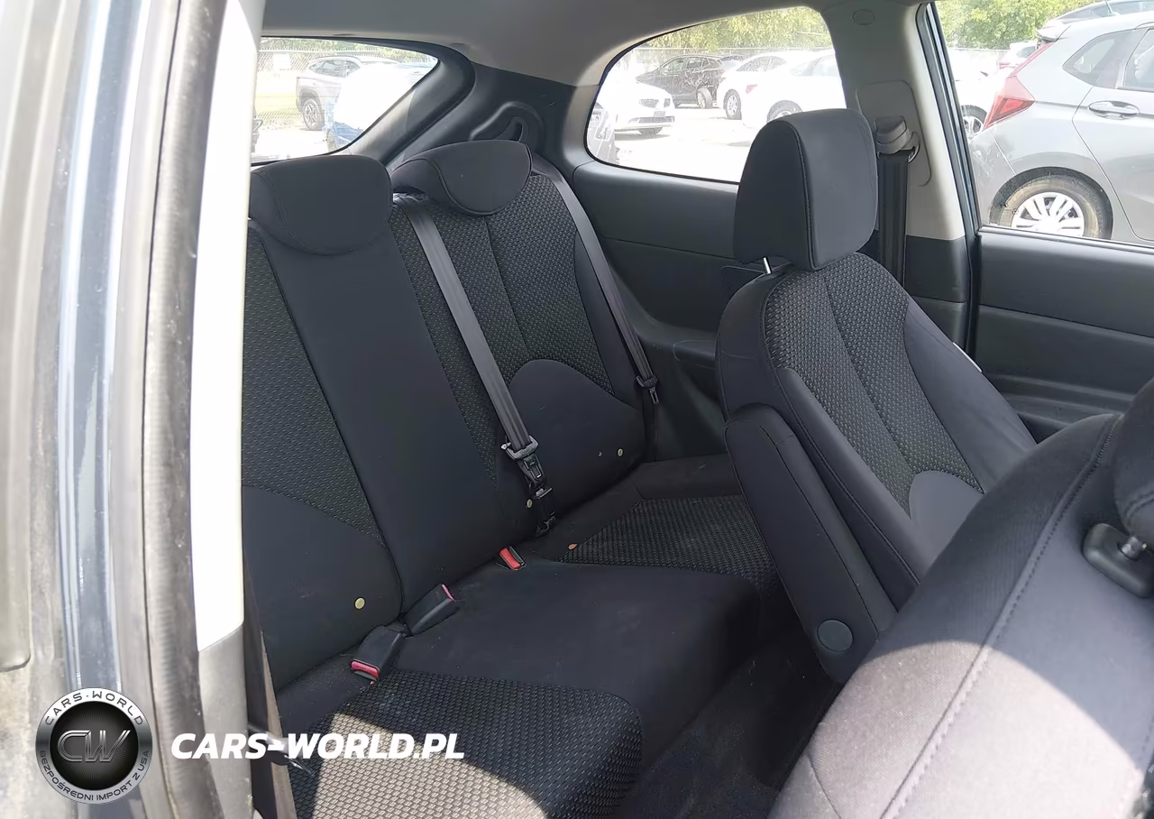 2010 Hyundai Accent Gs VIN:KMHCM3AC4AU158679 - 8