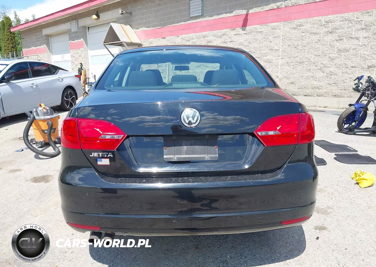2012 Volkswagen Jetta 2.0L S VIN:3VW1K7AJ4CM472571 - 16