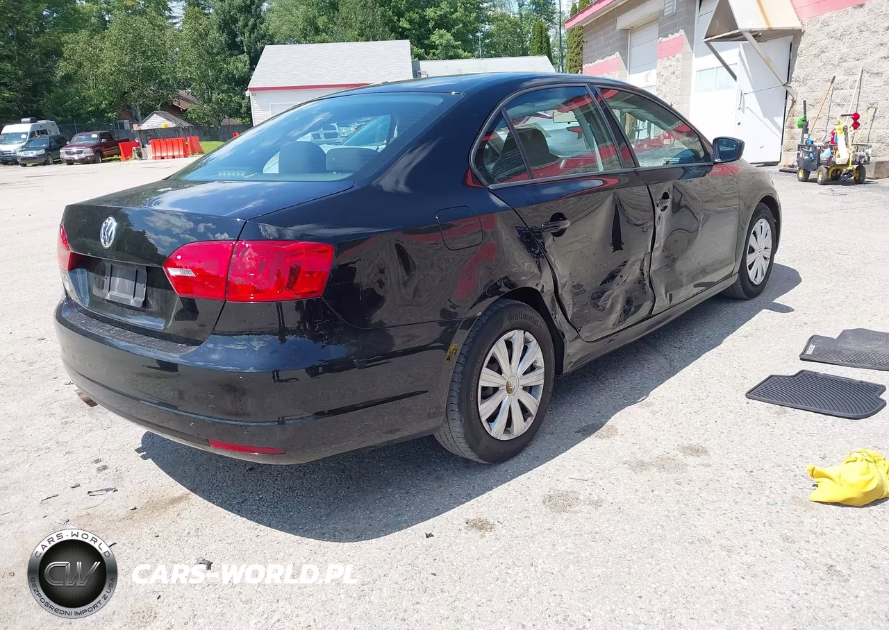 2012 Volkswagen Jetta 2.0L S VIN:3VW1K7AJ4CM472571 - 4