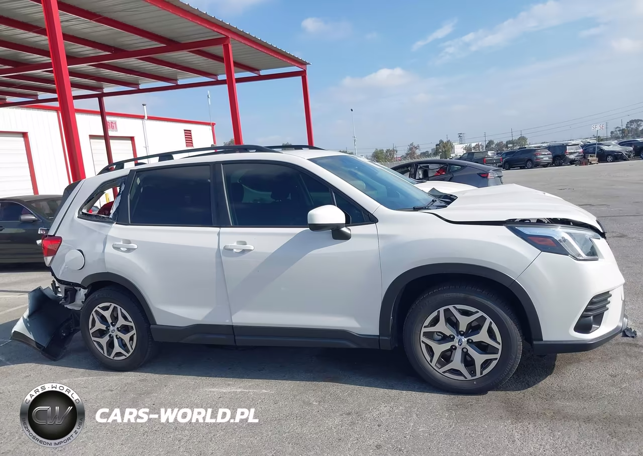 2024 Subaru Forester Premium VIN:JF2SKADC4RH511286 - 14