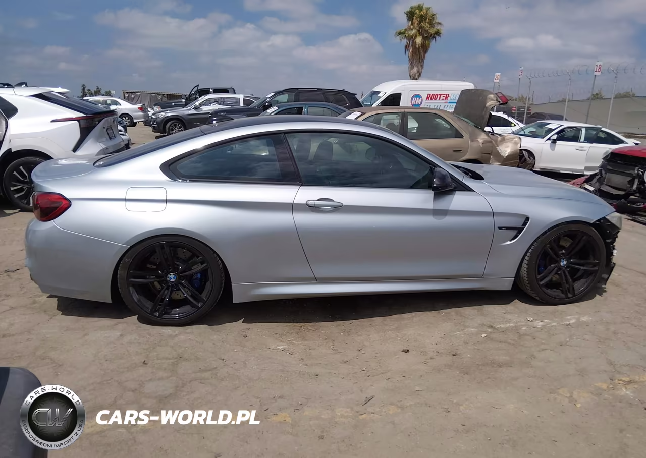 2016 BMW M4 VIN:WBS3R9C55GK337544 - 14