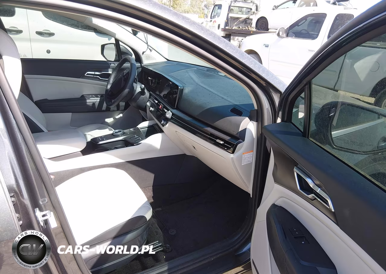 2026 Kia Sportage Hybrid Ex VIN:KNDPVDDGXT7325118 - 5