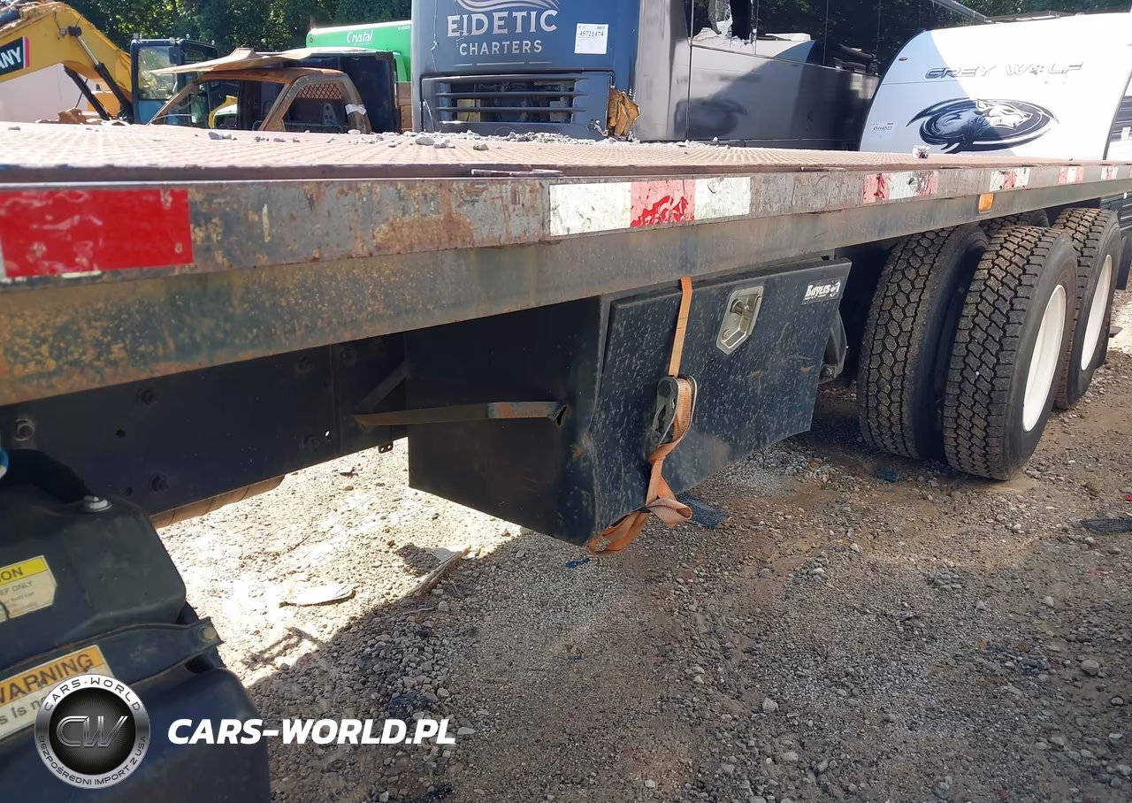 2016 Freightliner M2 106 Medium Duty VIN:1FVHCYCY8GHHB6234 - 11