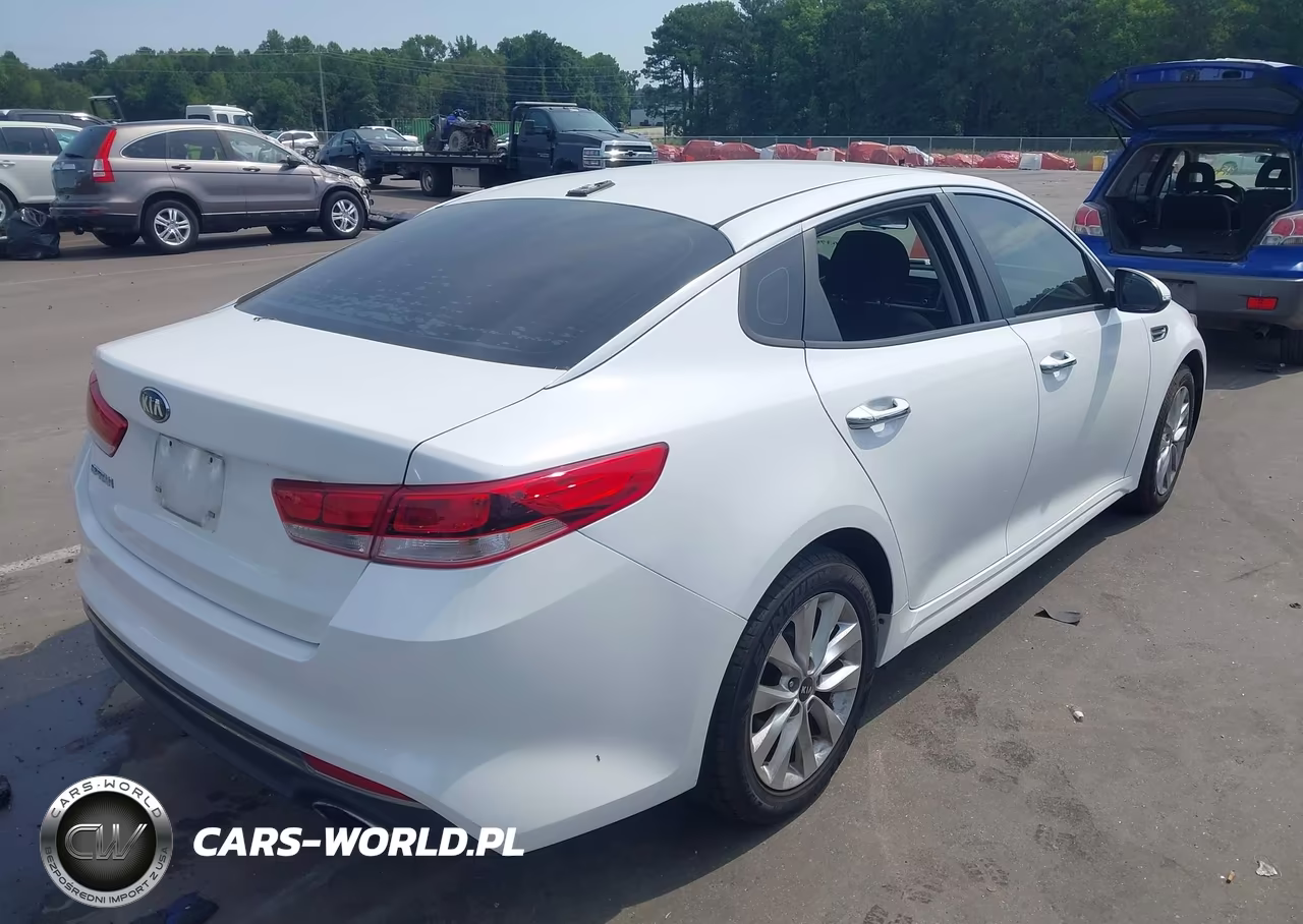 2017 Kia Optima Lx VIN:5XXGT4L38HG140214 - 4