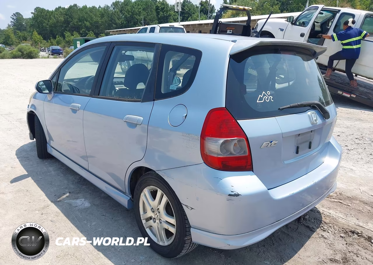 2008 Honda Fit Sport VIN:JHMGD38698S046566 - 3