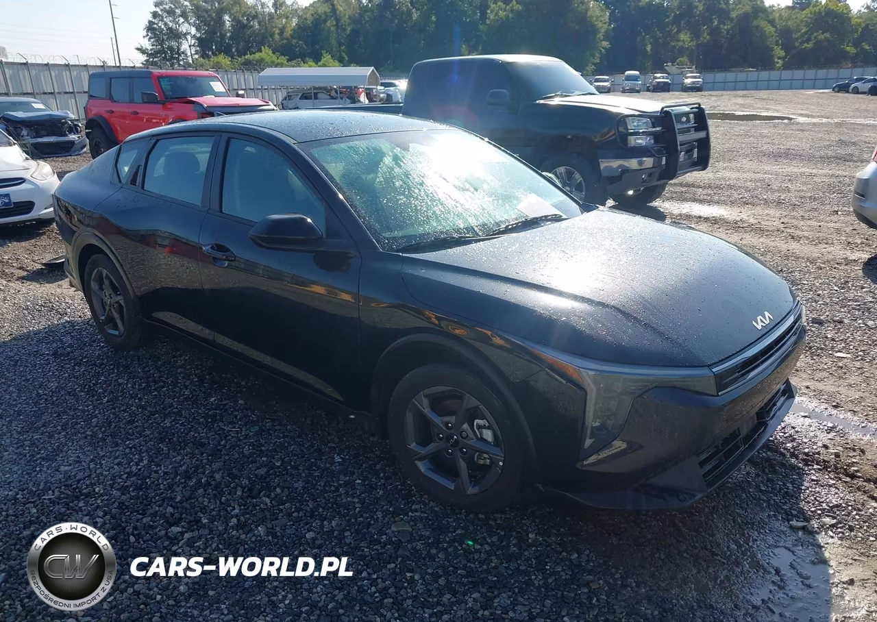 2025 Kia K4 Lxs