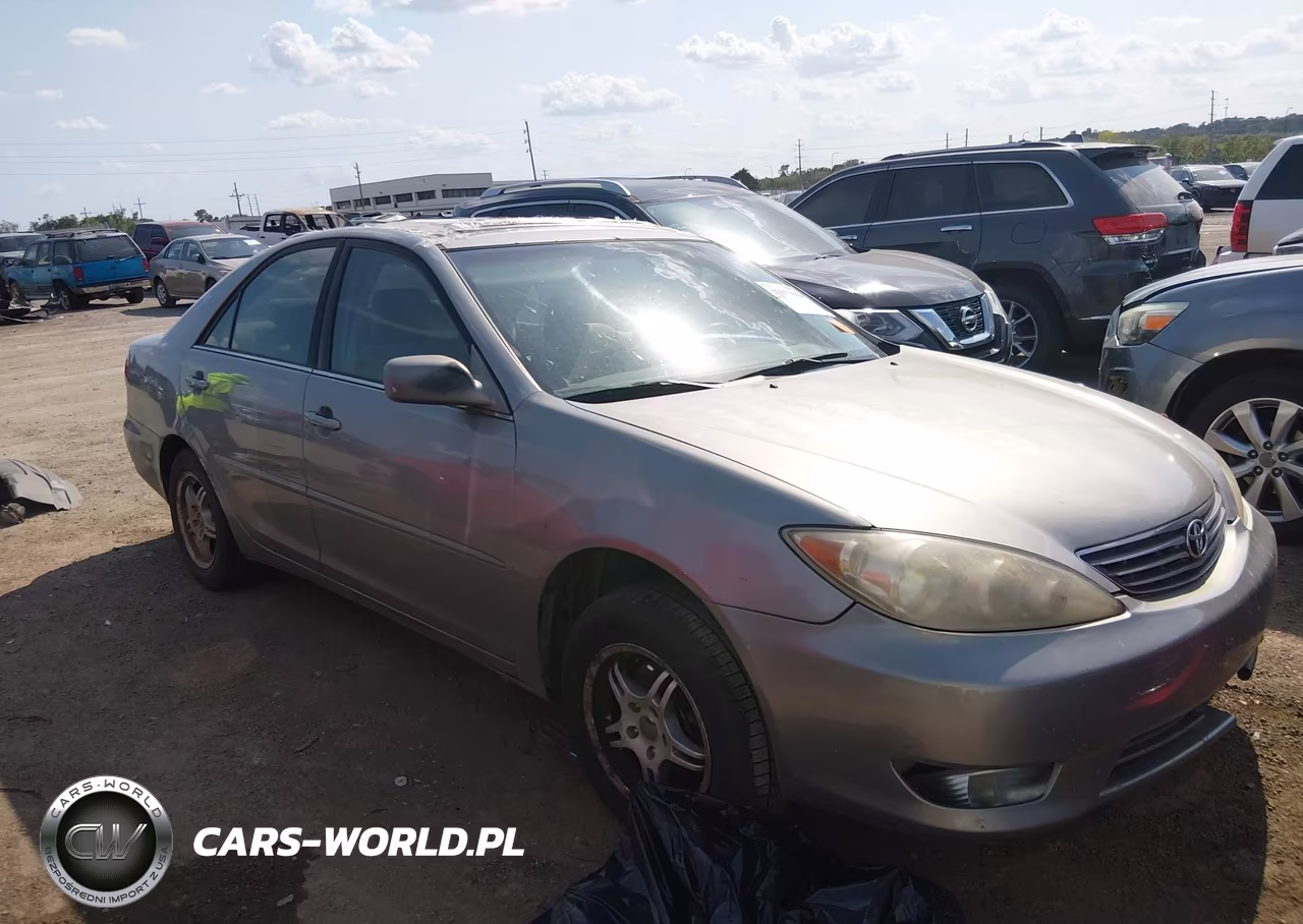 2005 Toyota Camry Xle VIN:4T1BE32K85U512207 - 13