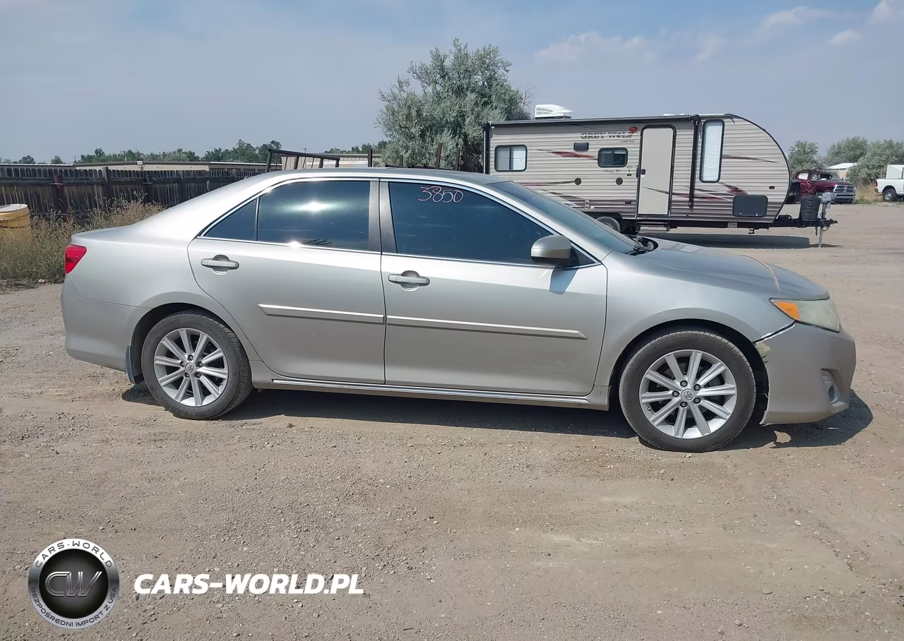 2014 Toyota Camry Xle VIN:4T4BF1FK3ER396299 - 14
