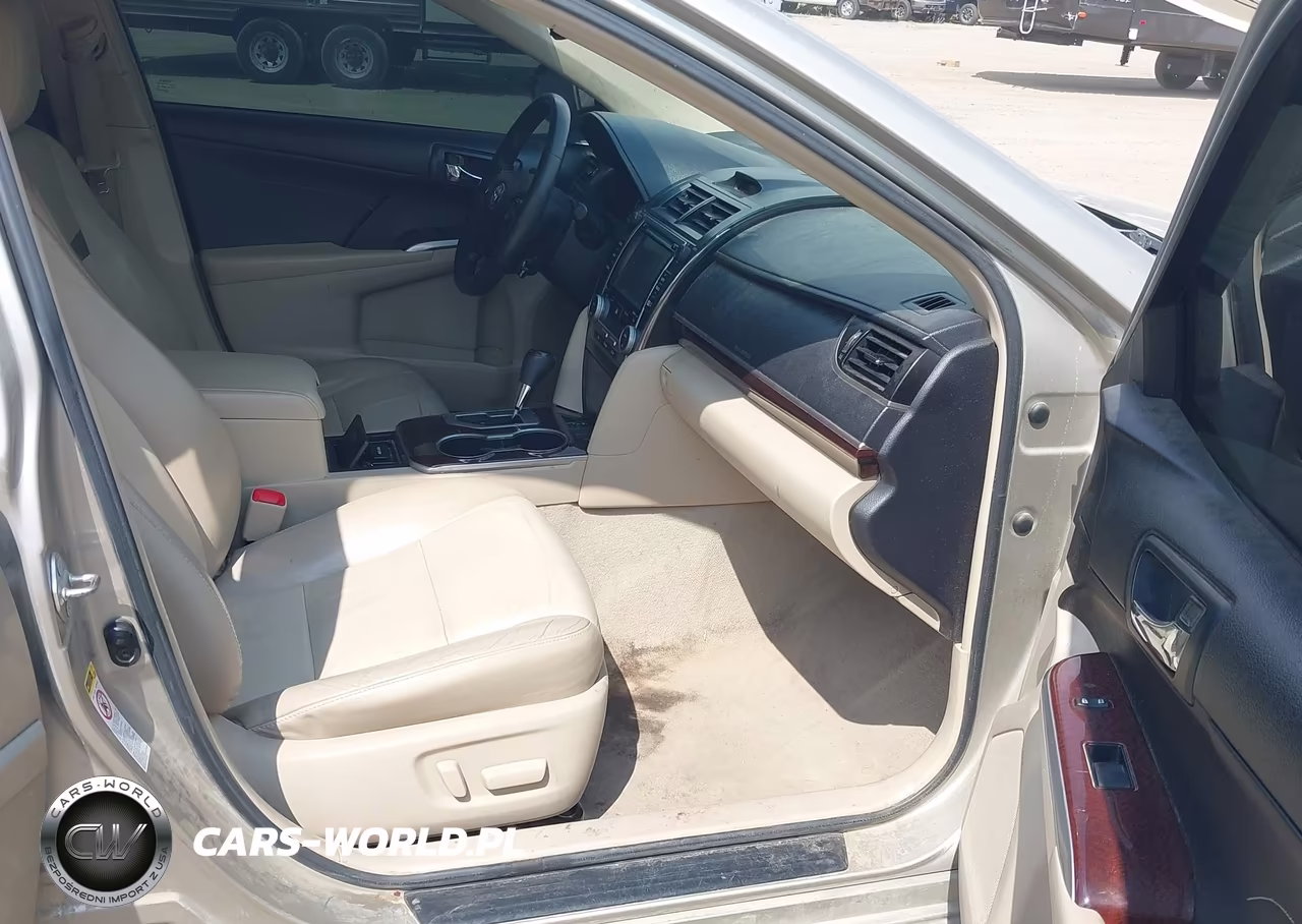 2014 Toyota Camry Xle VIN:4T4BF1FK3ER396299 - 5