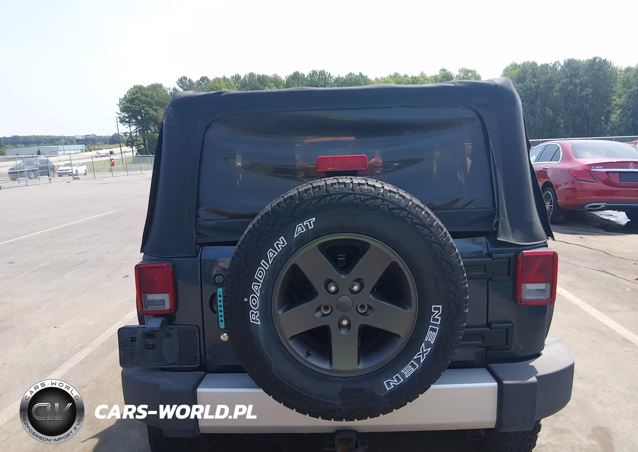 2008 Jeep Wrangler Sahara VIN:1J4FA54198L538949 - 16