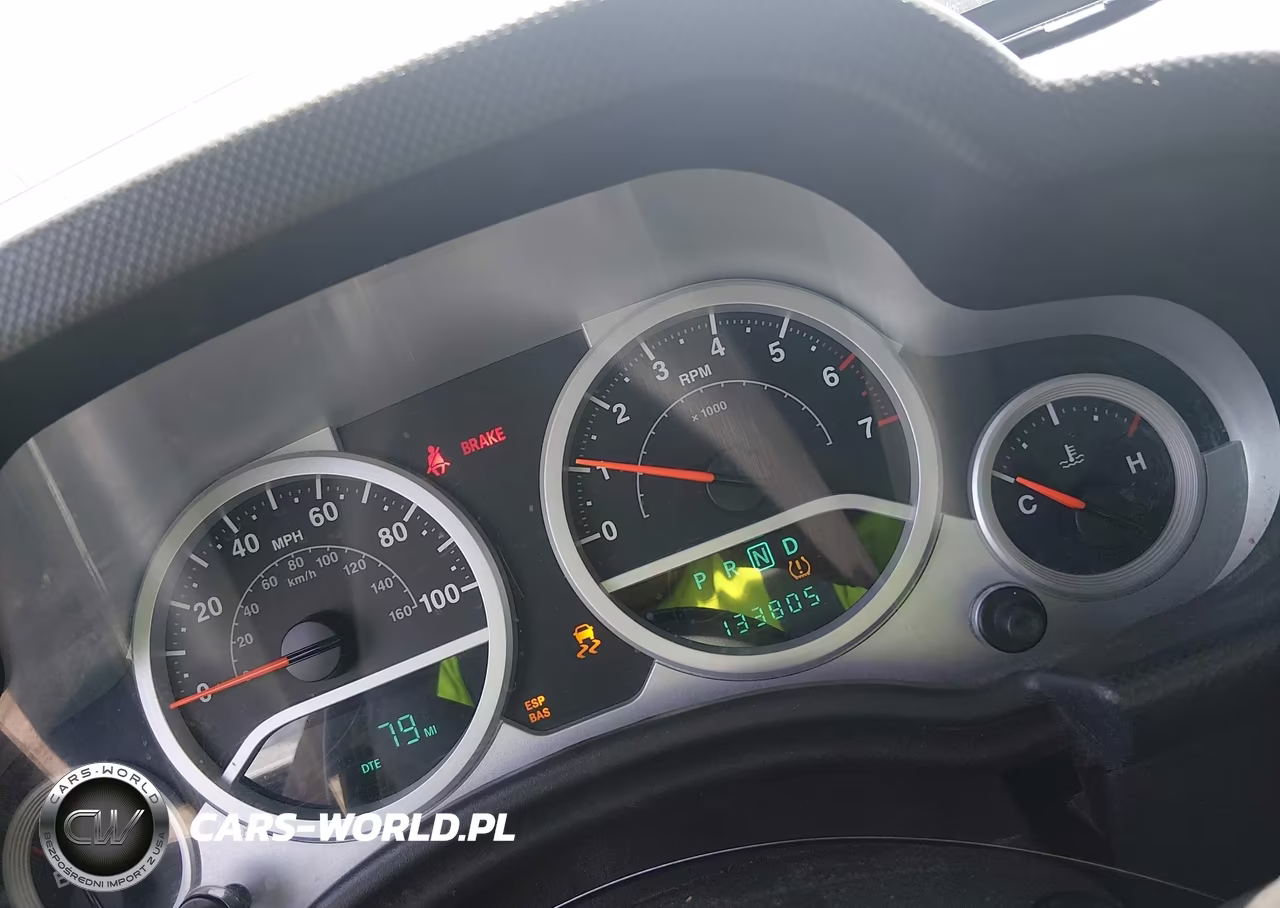 2008 Jeep Wrangler Sahara VIN:1J4FA54198L538949 - 7