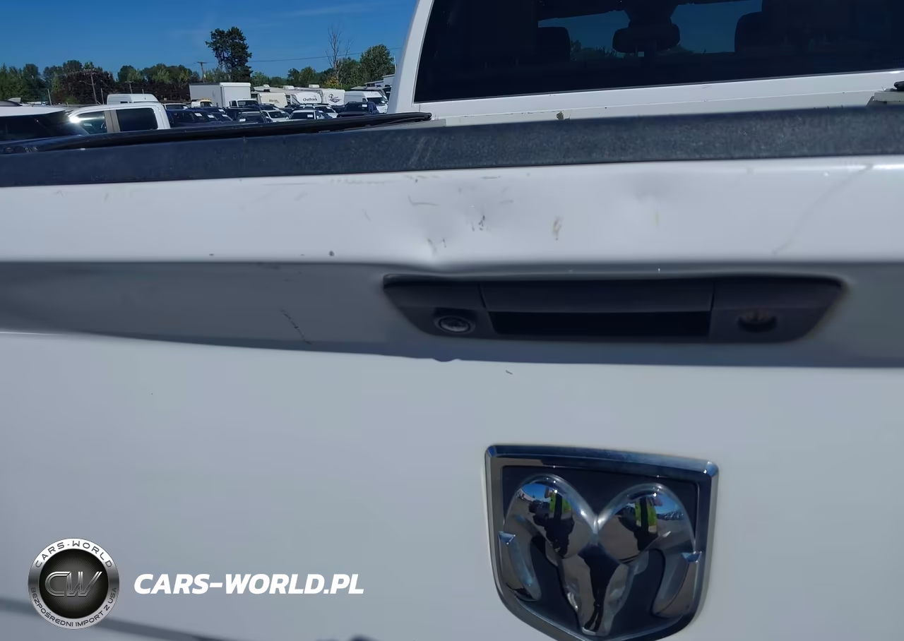 2017 Ram 3500 Tradesman 4X4 6'4 Box VIN:3C63R3CL4HG717400 - 14