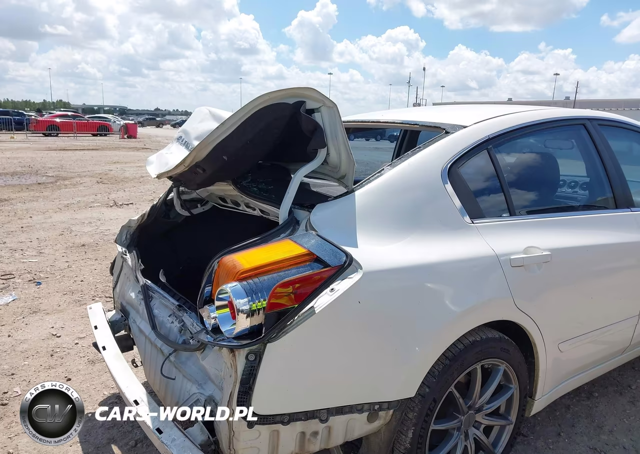 2011 Nissan Altima 2.5 S VIN:1N4AL2AP4BN414803 - 15