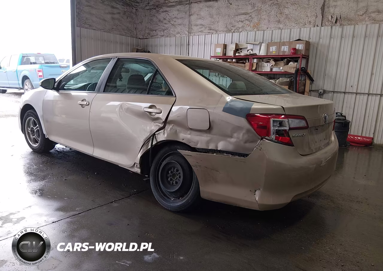 2012 Toyota Camry Le VIN:4T1BF1FK2CU064622 - 3