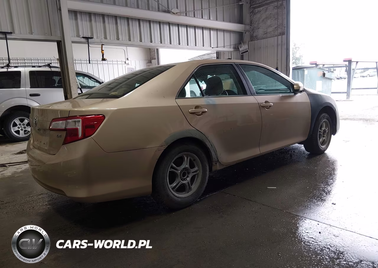 2012 Toyota Camry Le VIN:4T1BF1FK2CU064622 - 4