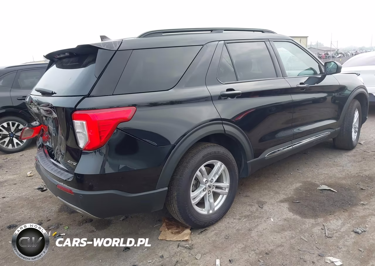 2021 Ford Explorer Xlt VIN:1FMSK8DH1MGC46047 - 4