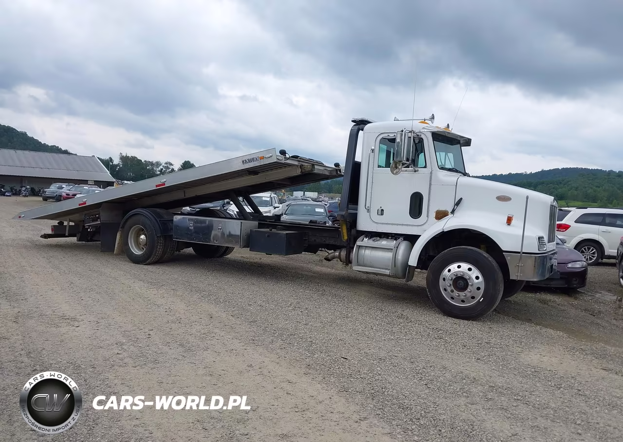 2000 Peterbilt 330 – zdjęcie 1 z 24