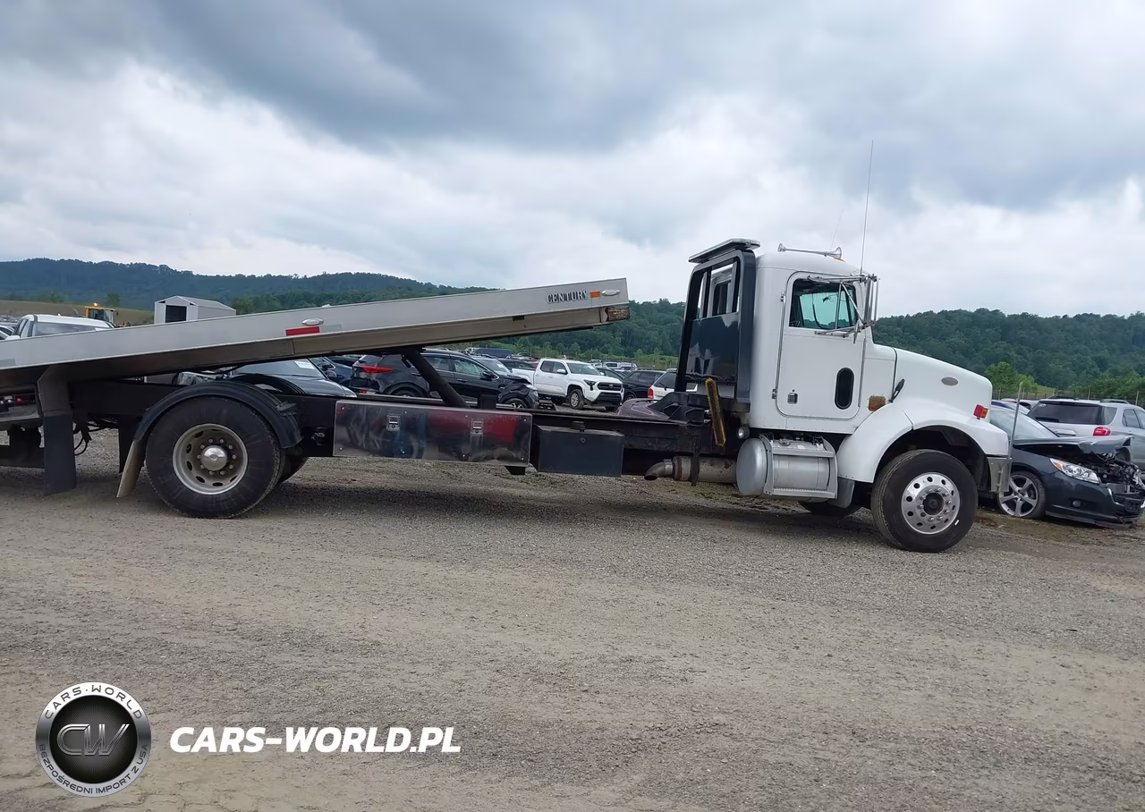 2000 Peterbilt 330 VIN:2NPNHD7X2YM522449 - 17