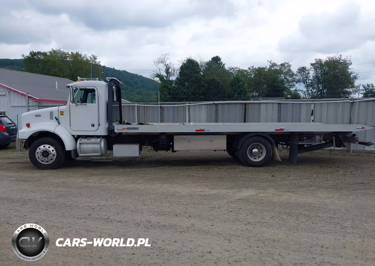 2000 Peterbilt 330 VIN:2NPNHD7X2YM522449 - 18