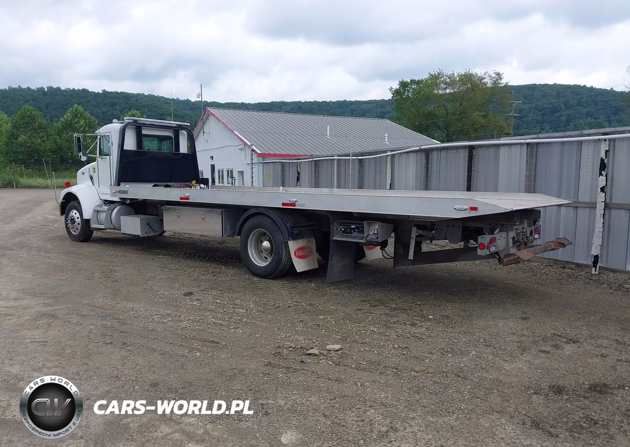 2000 Peterbilt 330 VIN:2NPNHD7X2YM522449 - 3