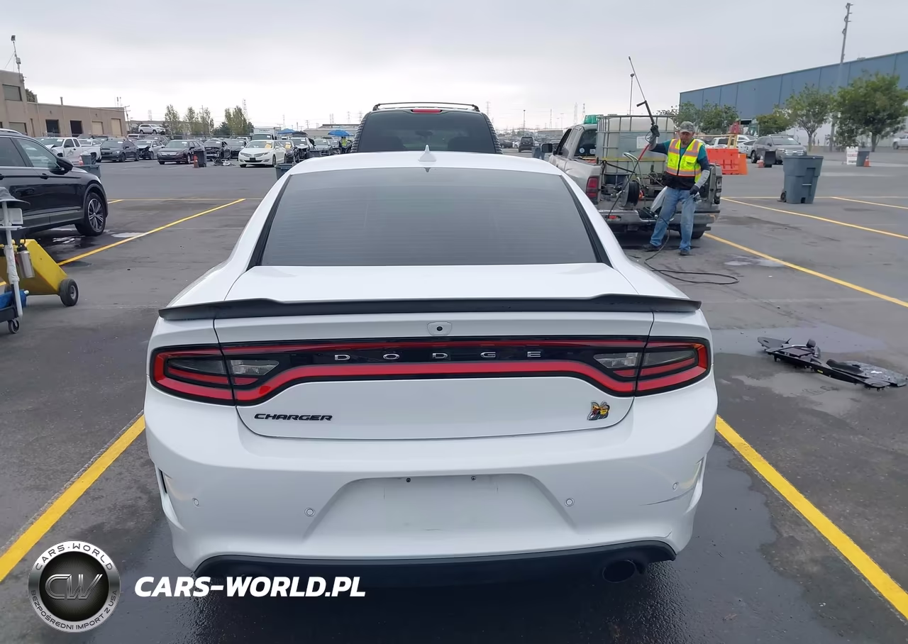 2023 Dodge Charger Scat Pack VIN:2C3CDXGJ0PH592261 - 17