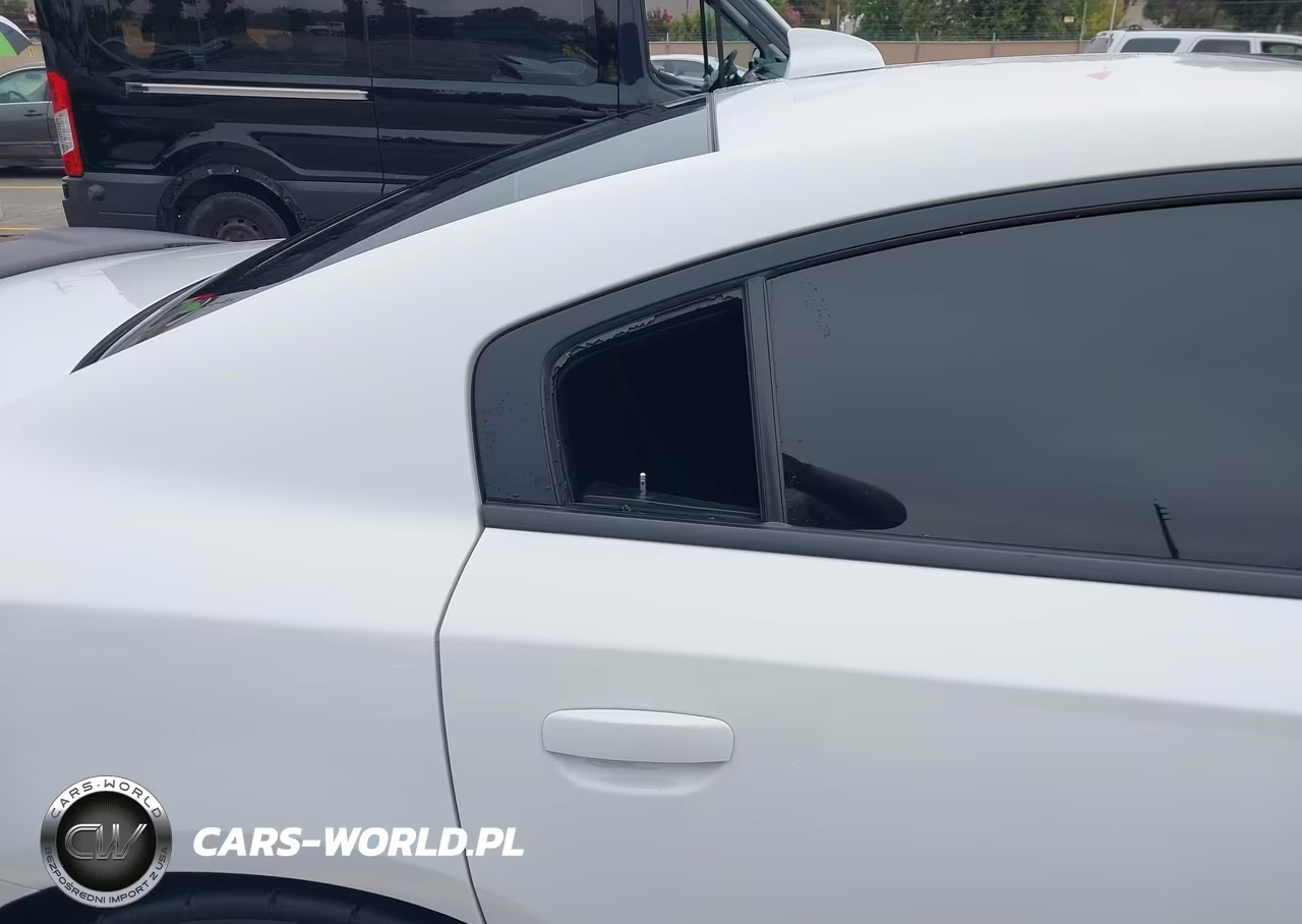2023 Dodge Charger Scat Pack VIN:2C3CDXGJ0PH592261 - 6