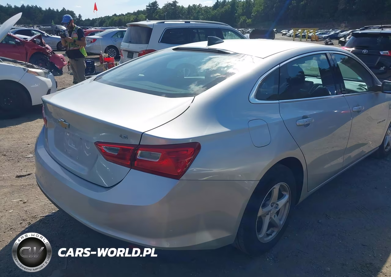 2016 Chevrolet Malibu Ls VIN:1G1ZB5ST7GF336962 - 4