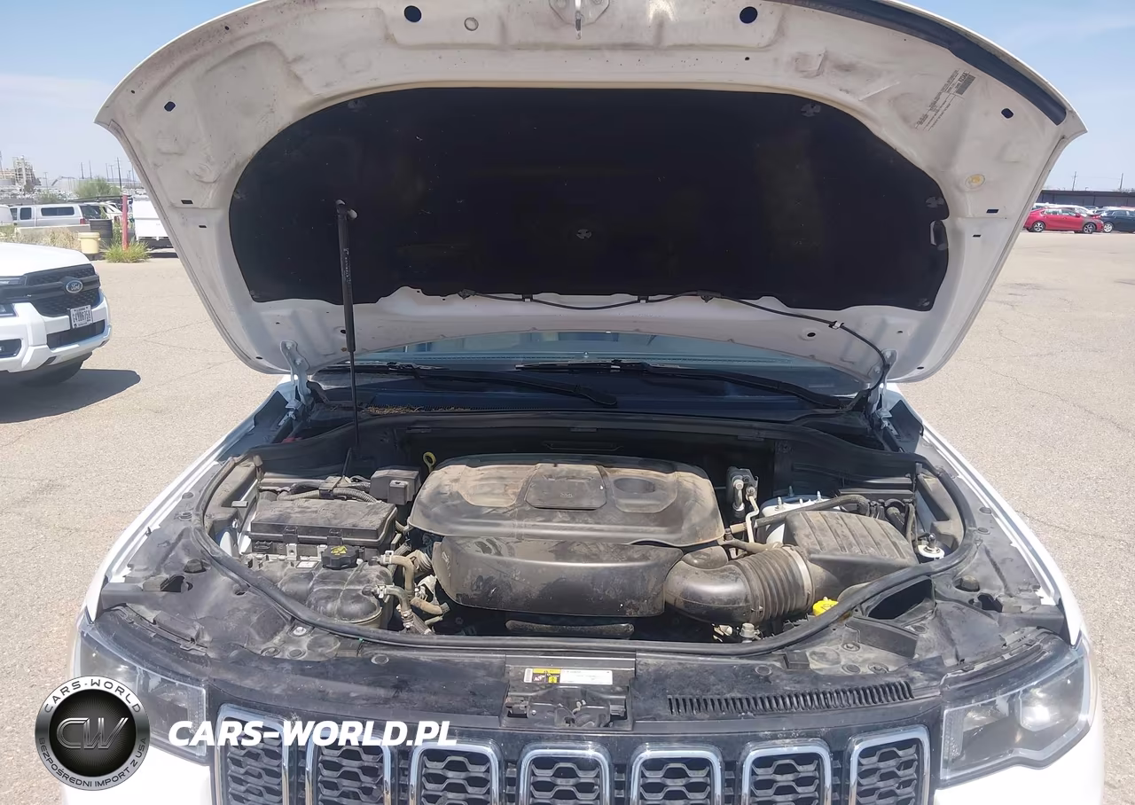 2020 Jeep Grand Cherokee Laredo E 4X4 VIN:1C4RJFAG7LC288167 - 10