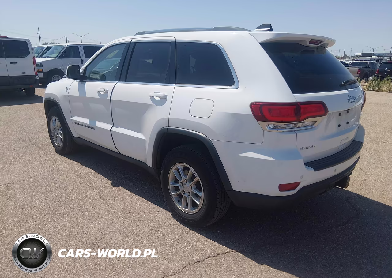 2020 Jeep Grand Cherokee Laredo E 4X4 VIN:1C4RJFAG7LC288167 - 3