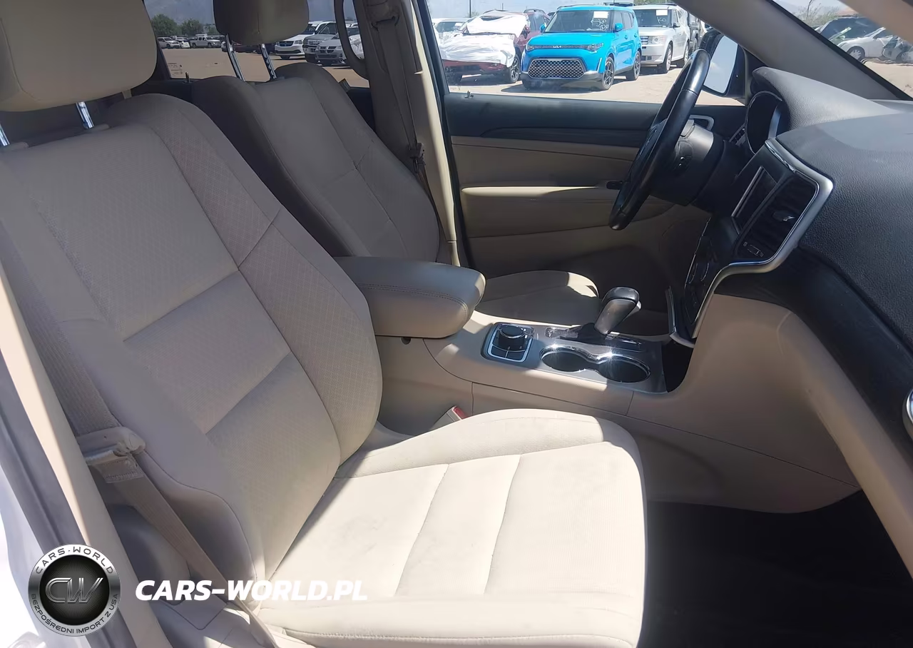 2020 Jeep Grand Cherokee Laredo E 4X4 VIN:1C4RJFAG7LC288167 - 5