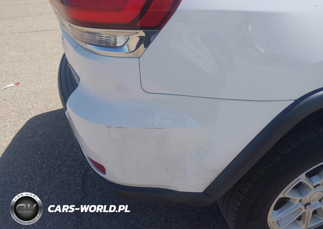 2020 Jeep Grand Cherokee Laredo E 4X4 VIN:1C4RJFAG7LC288167 - 6