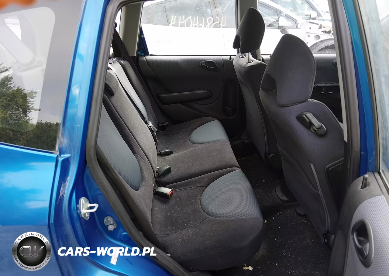 2007 Honda Fit Sport VIN:JHMGD37697S050620 - 8