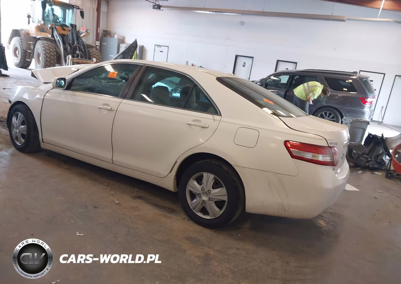2011 Toyota Camry VIN:4T1BF3EK5BU722204 - 3