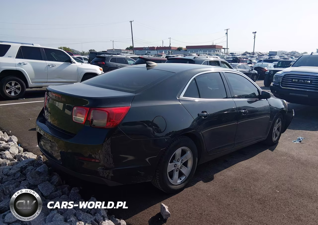 2015 Chevrolet Malibu Ls VIN:1G11B5SL6FF118233 - 4