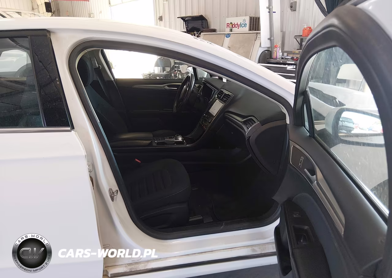 2020 Ford Fusion Hybrid Se VIN:3FA6P0LU6LR224095 - 5
