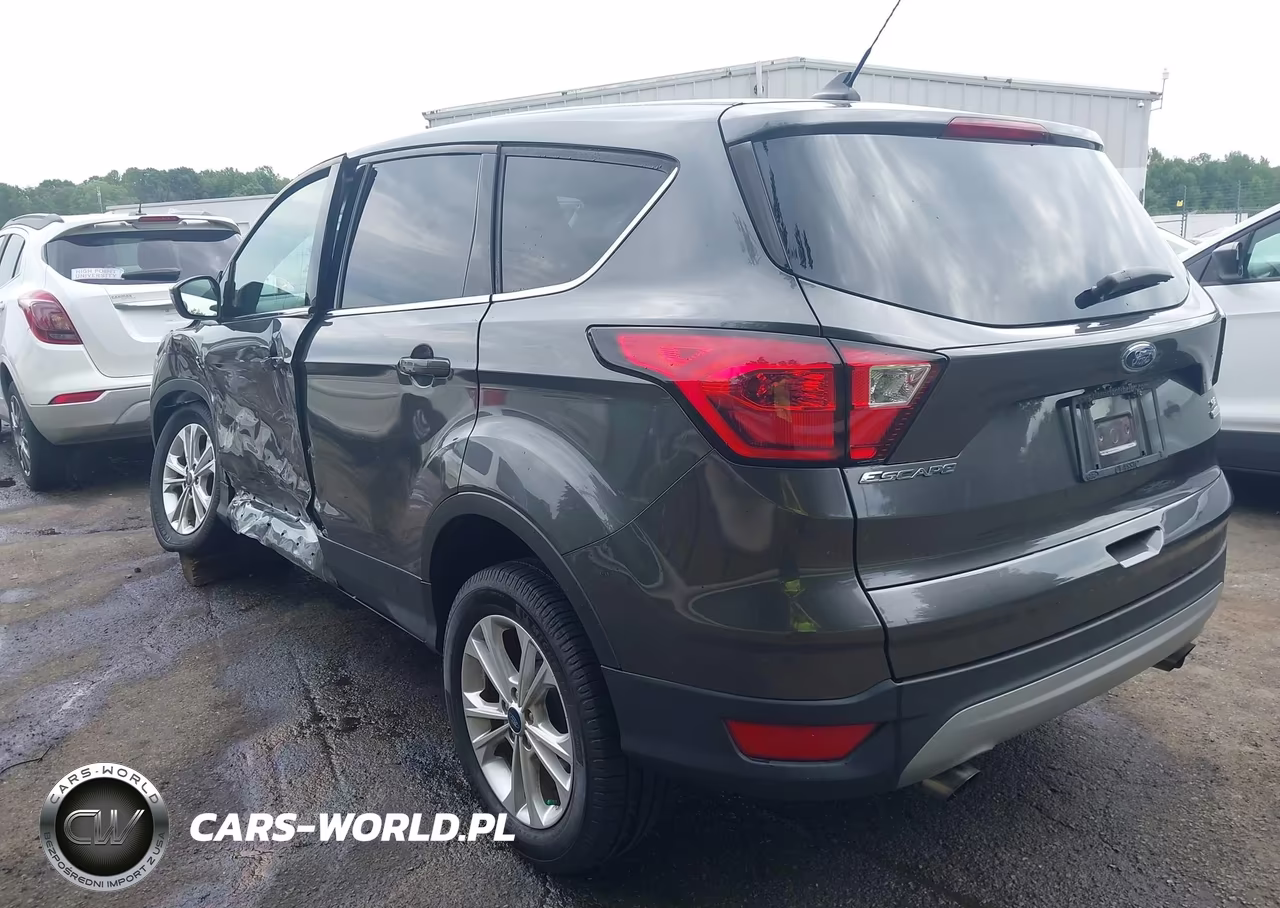 2019 Ford Escape Se VIN:1FMCU0GD3KUA44141 - 3