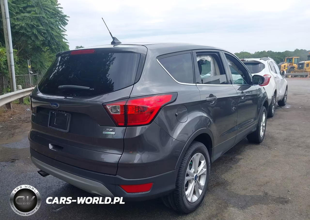 2019 Ford Escape Se VIN:1FMCU0GD3KUA44141 - 4