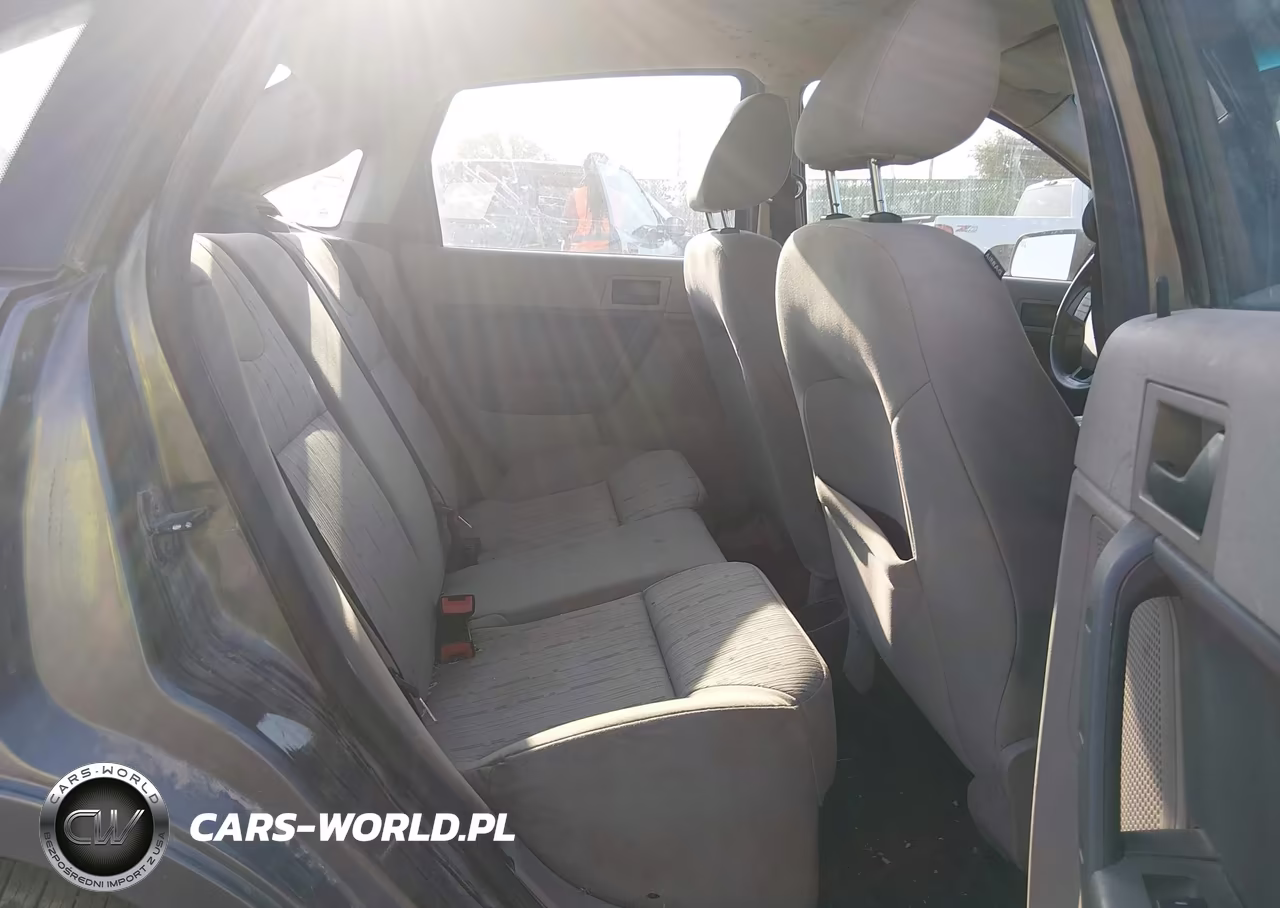 2009 Ford Focus Se VIN:1FAHP35NX9W171875 - 8