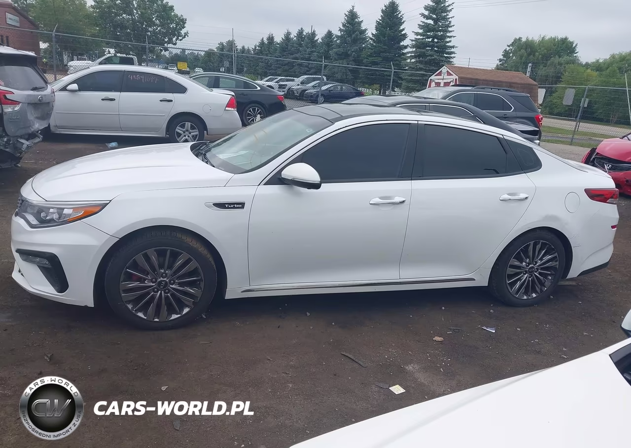 2019 Kia Optima VIN:5XXGV4L23KG350339 - 14