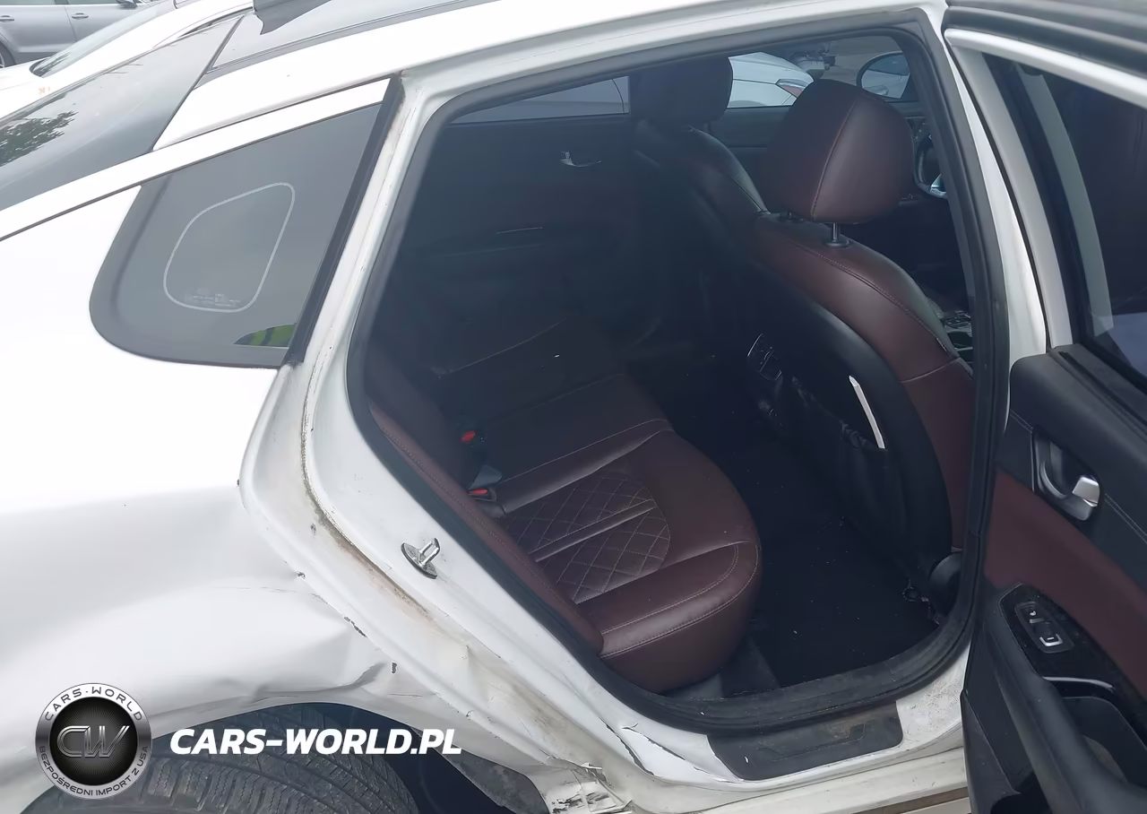 2019 Kia Optima VIN:5XXGV4L23KG350339 - 8
