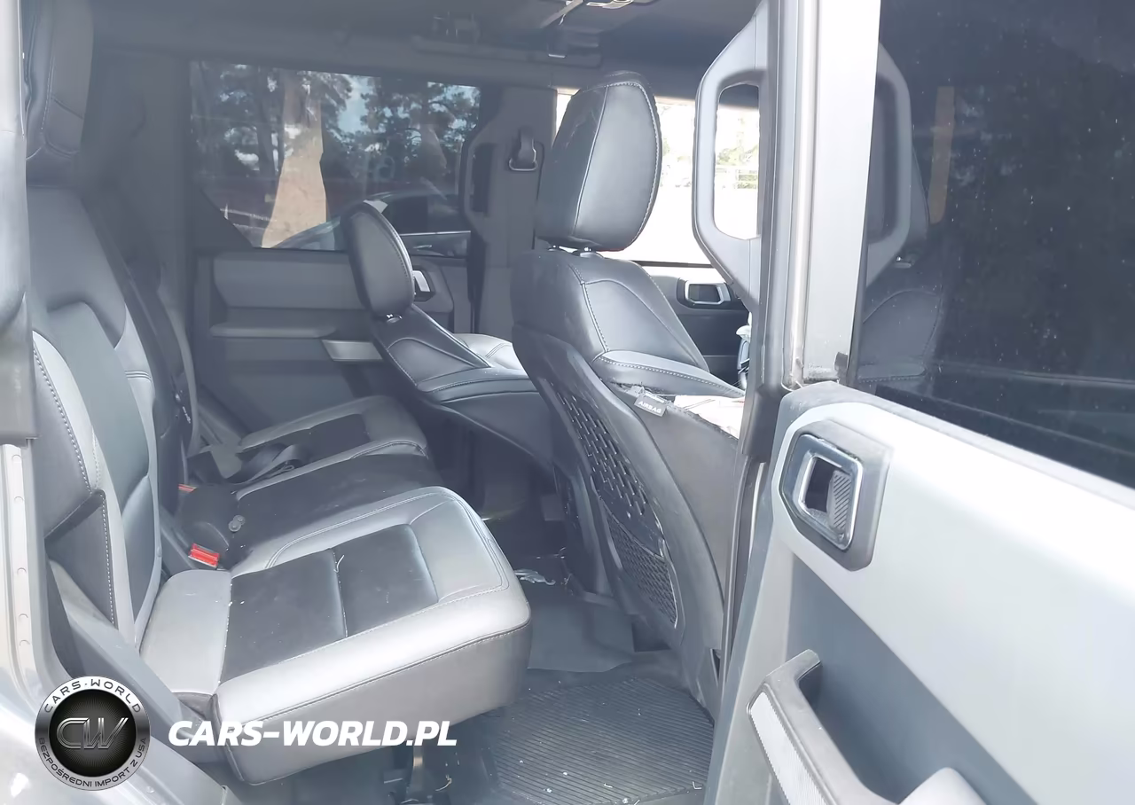 2023 Ford Bronco Black Diamond VIN:1FMEE5BP9PLC16643 - 8