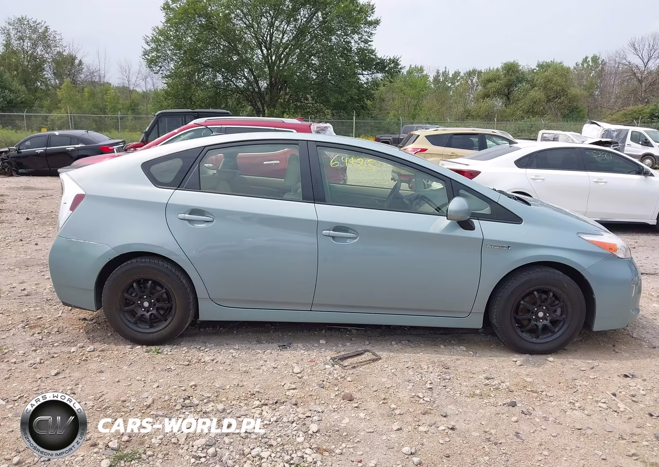 2012 Toyota Prius Three VIN:JTDKN3DU1C1576655 - 13