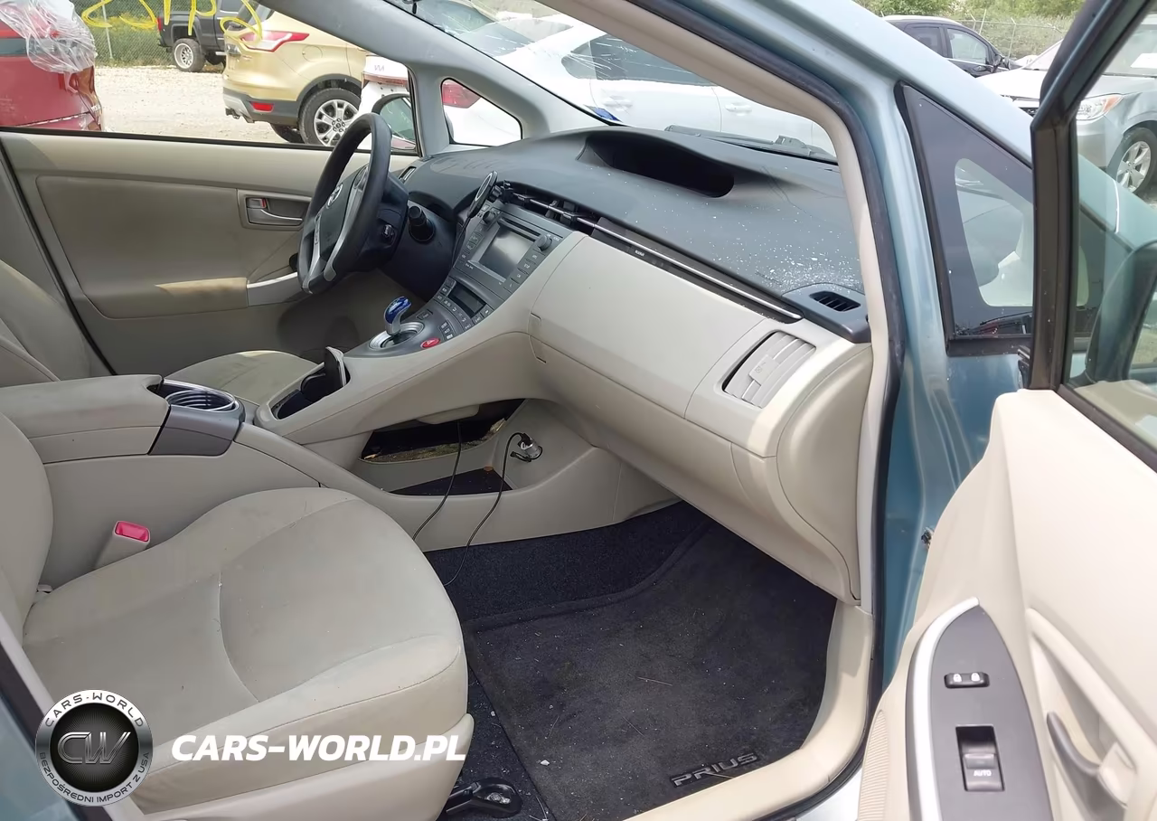 2012 Toyota Prius Three VIN:JTDKN3DU1C1576655 - 5
