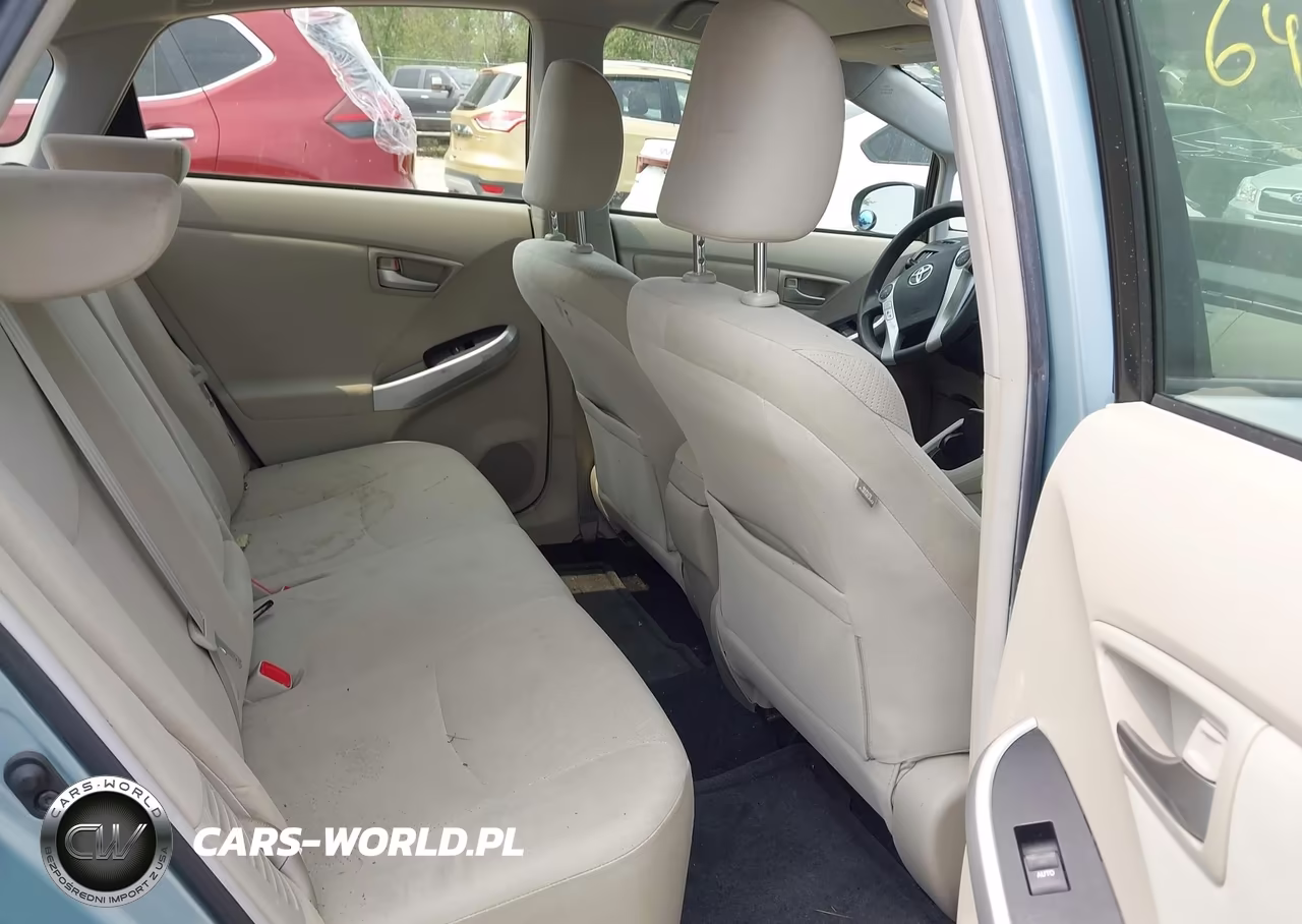 2012 Toyota Prius Three VIN:JTDKN3DU1C1576655 - 8