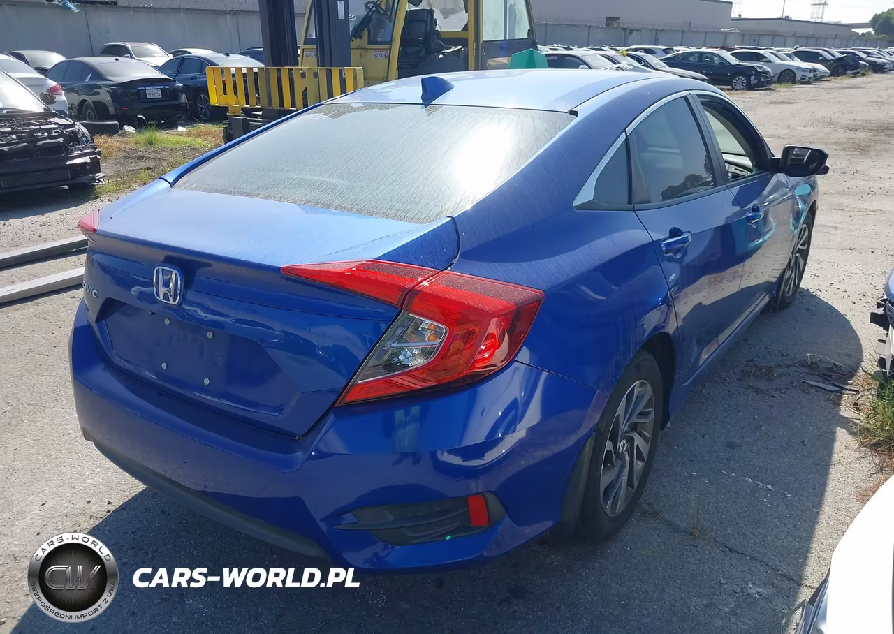 2018 Honda Civic Ex VIN:2HGFC2F74JH566307 - 4